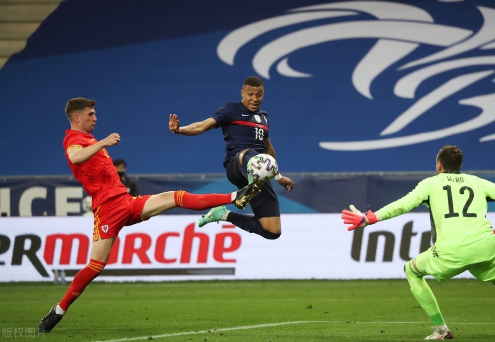 巴特勒连续三场比赛得分超过反败为胜，雄鹿不断突破！引发球迷热议的简单介绍